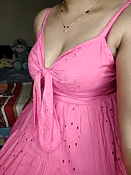 shreyareddy99 online show from April 2026 04:53:02 PM