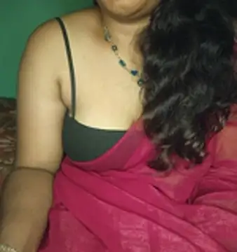 shreyareddy99 online show from November 2025 04:00:02 PM