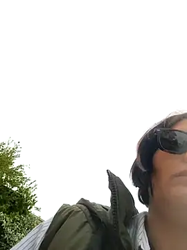 Piediniecollant online show from April 2026 10:19:02 AM