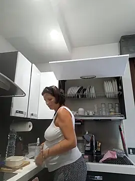Piediniecollant online show from July 2026 06:53:01 AM