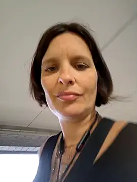 Snapshot of Piediniecollant chatting on June 2026 10:21:02 AM Piediniecollant online show from June 2026 10:21:02 AM
