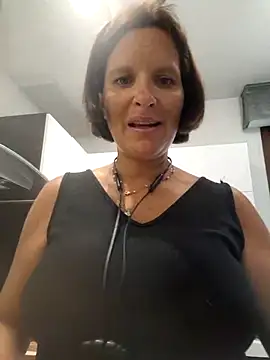 Piediniecollant online show from July 2026 07:27:01 AM