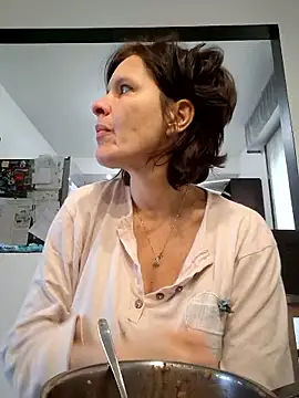 Piediniecollant online show from January 2026 07:59:02 AM