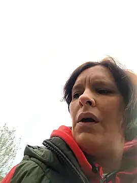 Piediniecollant online show from March 2026 08:06:02 AM