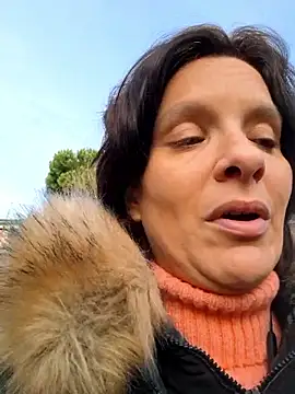 Piediniecollant online show from January 2026 08:09:01 AM