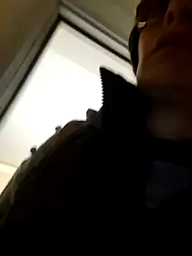 Piediniecollant online show from March 2026 11:06:02 AM