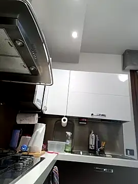 Piediniecollant online show from March 2026 11:18:01 AM