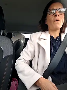 Piediniecollant online show from December 2025 12:04:01 PM