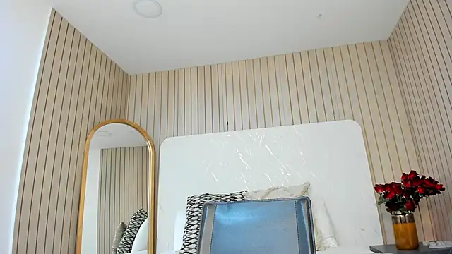 AmberrMoore  online show from November 2025 01:33:02 PM