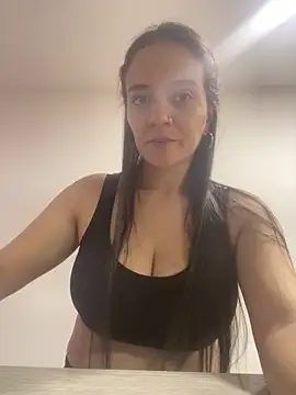 AmberrMoore  online show from December 2025 12:44:02 PM