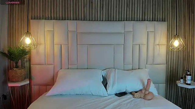 VenuzSofia online show from December 2025 10:42:01 PM