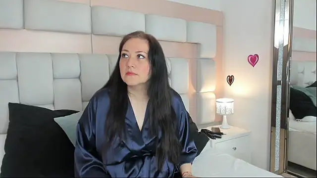 Snapshot of JasmmineCox chatting on October 2025 12:48:01 PM JasmmineCox online show from October 2025 12:48:01 PM