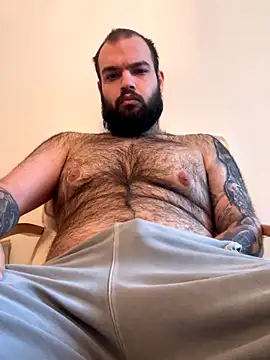 Snapshot of hairyguy_ chatting on October 2025 05:39:02 AM hairyguy  online show from October 2025 05:39:02 AM