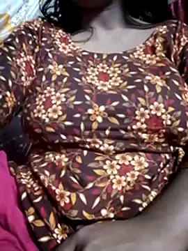 Liza0103 online show from November 2025 04:12:01 PM