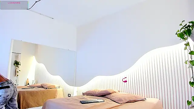 Angy-Avila online show from March 2026 04:05:02 AM