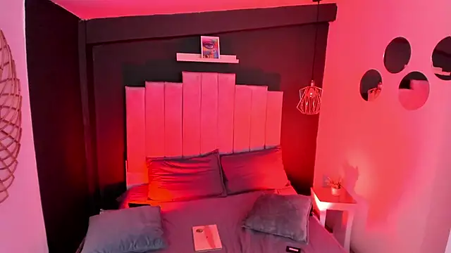 mia jagger online show from February 2026 07:54:01 PM