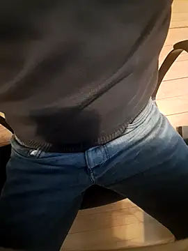 Snapshot of EchoVibe_86 chatting on October 2025 12:37:02 PM EchoVibe 86 online show from October 2025 12:37:02 PM