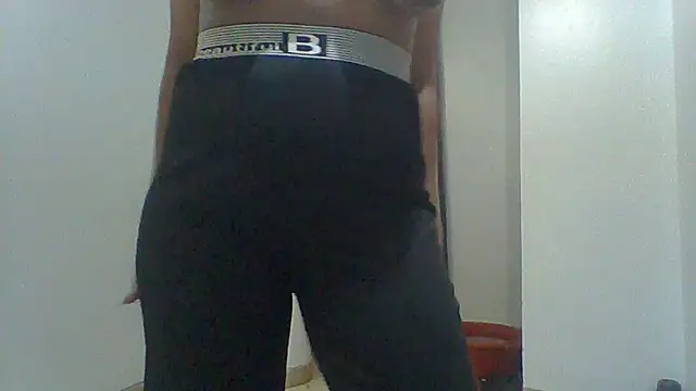 Snapshot of sashachin chatting on December 2025 05:11:01 AM sashachin online show from December 2025 05:11:01 AM