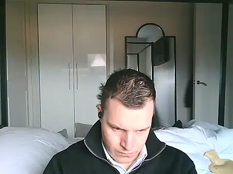 Snapshot of scotsman202513 chatting on October 2025 09:07:01 AM scotsman202513 online show from October 2025 09:07:01 AM