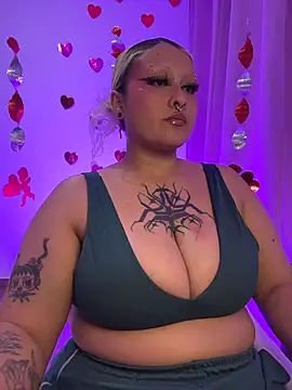 pinkbaddie777 online show from February 2026 02:42:02 AM