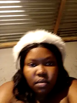 Snapshot of 3bigcuteness chatting on November 2025 10:02:02 PM 3bigcuteness online show from November 2025 10:02:02 PM