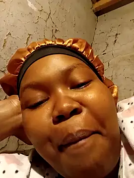 Snapshot of 3bigcuteness chatting on November 2025 12:14:01 AM 3bigcuteness online show from November 2025 12:14:01 AM