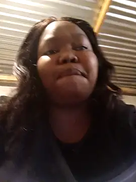 Snapshot of 3bigcuteness chatting on November 2025 02:00:02 PM 3bigcuteness online show from November 2025 02:00:02 PM