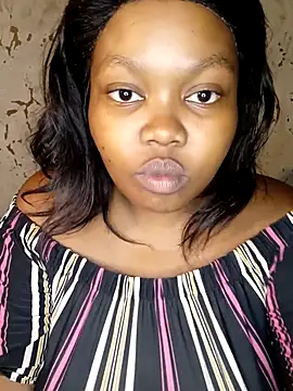 Snapshot of 3bigcuteness chatting on November 2025 09:04:01 PM 3bigcuteness online show from November 2025 09:04:01 PM