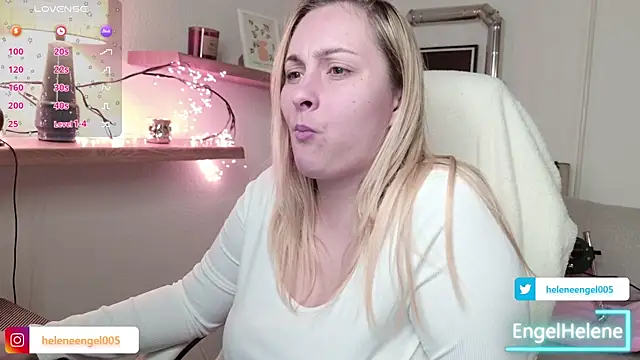 EngelHelene online show from April 2026 07:52:01 PM