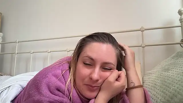 EngelHelene online show from June 2026 07:42:01 AM