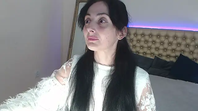 Snapshot of HayleyMills chatting on October 2025 11:20:01 AM HayleyMills online show from October 2025 11:20:01 AM