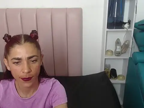 Carla Giiraldo online show from October 2025 11:58:01 PM