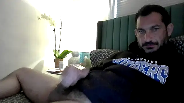 ckraiders84 online show from May 2026 05:43:01 PM