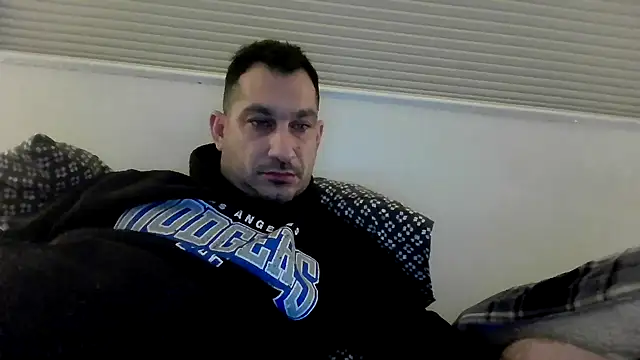 ckraiders84 online show from November 2025 06:12:02 PM