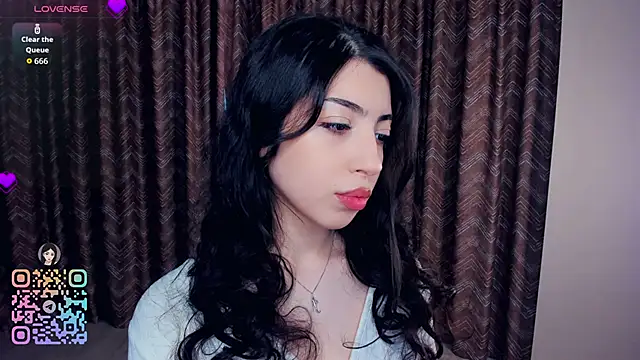 Snapshot of TonjaNeace chatting on November 2025 04:13:02 AM TonjaNeace online show from November 2025 04:13:02 AM