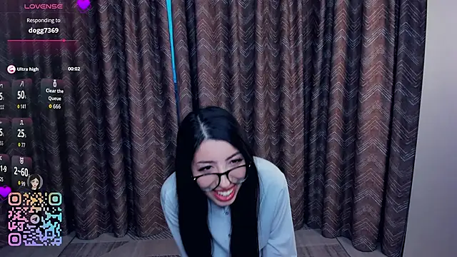 Snapshot of TonjaNeace chatting on November 2025 04:35:02 AM TonjaNeace online show from November 2025 04:35:02 AM