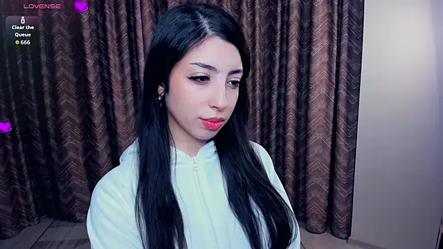 Snapshot of TonjaNeace chatting on November 2025 04:34:02 AM TonjaNeace online show from November 2025 04:34:02 AM