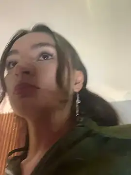 Noa N Luxy online show from November 2025 04:27:02 AM