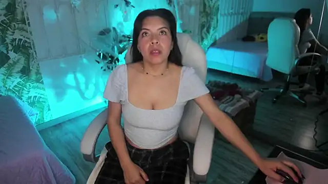 Snapshot of funny_milf26 chatting on October 2025 05:29:01 AM funny milf26 online show from October 2025 05:29:01 AM