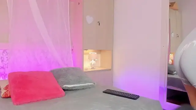 GabyMason  online show from November 2025 12:06:01 PM