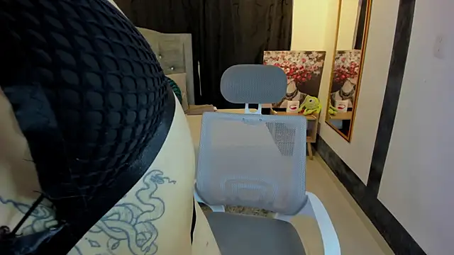 JessiTaylor  online show from November 2025 03:31:02 AM