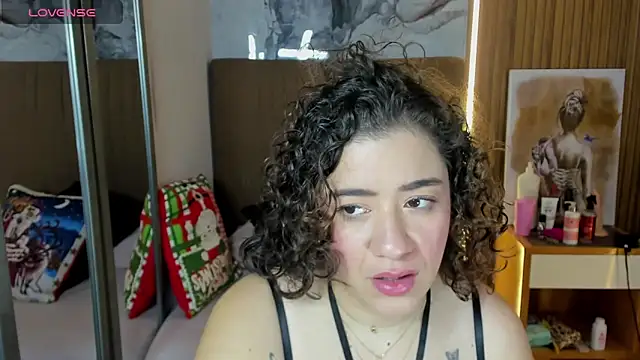 OSNAKELLER online show from December 2025 12:40:02 PM