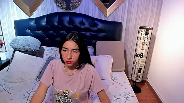 Snapshot of shirley_sweet_ chatting on October 2025 08:06:02 PM shirley sweet  online show from October 2025 08:06:02 PM