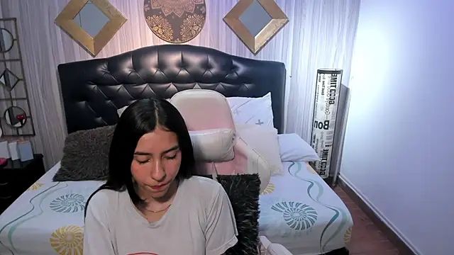 shirley sweet  online show from November 2025 08:45:02 PM