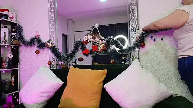 Snapshot of Natasha_Amber chatting on December 2025 02:59:01 PM Natasha Amber online show from December 2025 02:59:01 PM