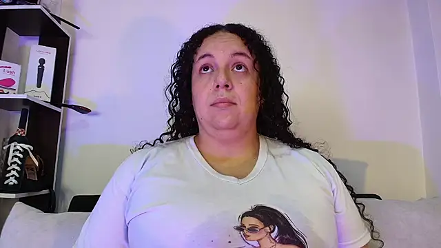 Snapshot of Natasha_Amber chatting on November 2025 04:06:02 PM Natasha Amber online show from November 2025 04:06:02 PM