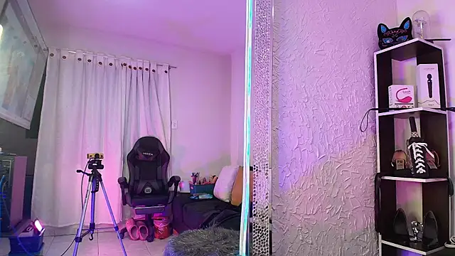 Snapshot of Natasha_Amber chatting on November 2025 12:53:01 PM Natasha Amber online show from November 2025 12:53:01 PM