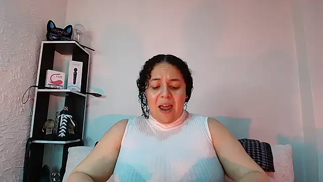 Snapshot of Natasha_Amber chatting on November 2025 01:34:02 PM Natasha Amber online show from November 2025 01:34:02 PM