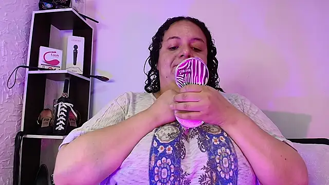 Snapshot of Natasha_Amber chatting on November 2025 01:54:02 PM Natasha Amber online show from November 2025 01:54:02 PM