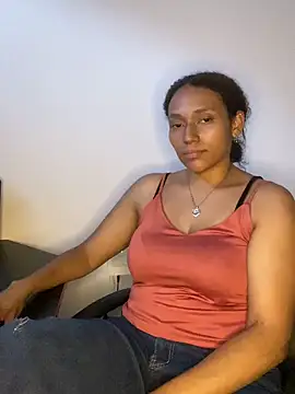 Snapshot of Lisa_Najdi chatting on October 2025 10:22:02 PM Lisa Najdi online show from October 2025 10:22:02 PM